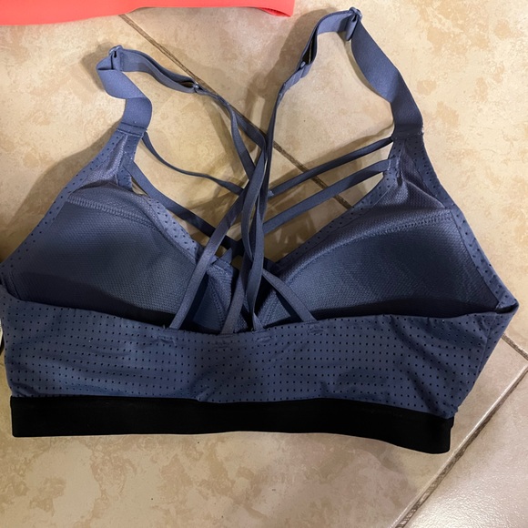 Victoria’s Secret Sport Bra 32C sold together - Picture 3 of 5